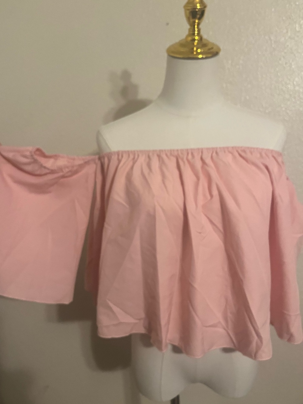 Off-Shoulder Pink Women's Top - Picture 2 of 6